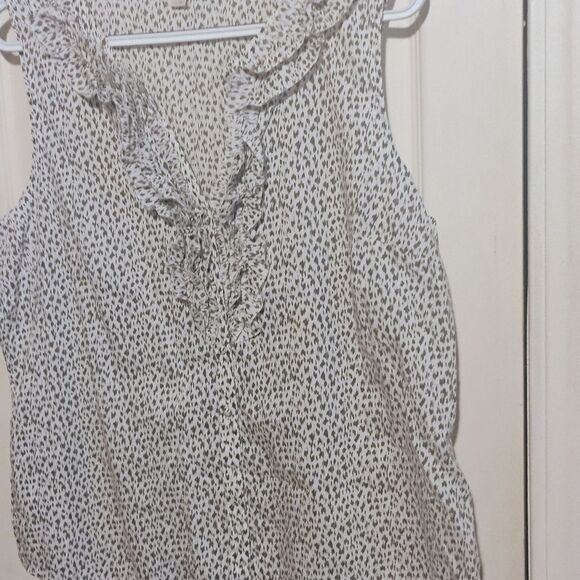 LOFT Multicolored Ruffled Blouse with Rounded Neckline - Picture 5 of 11